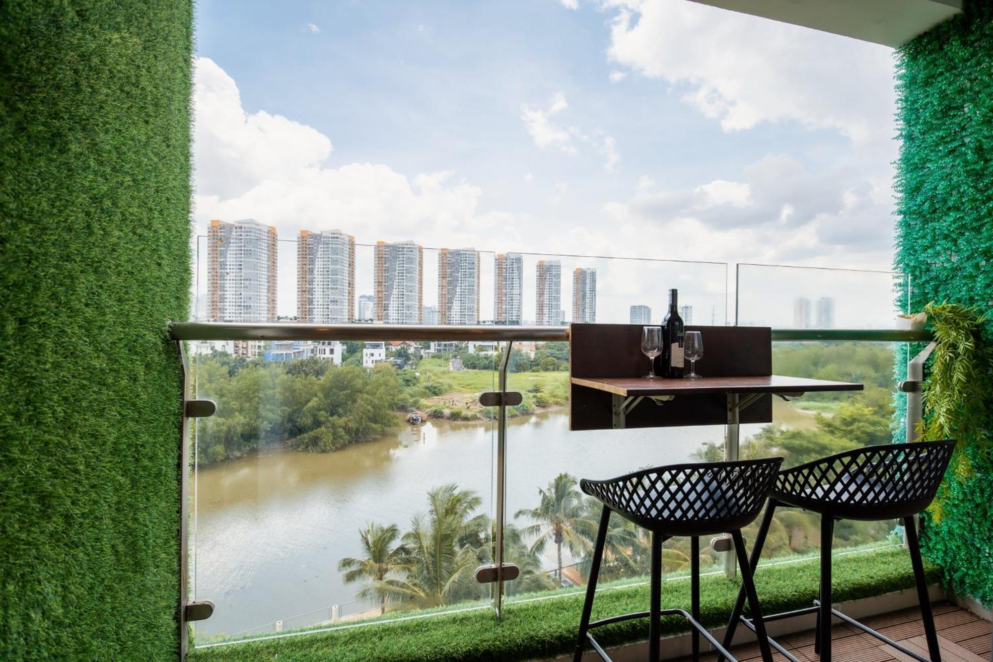 Diamond Island Apartment, Luxury 2-bedroom * TP. Hồ Chí Minh